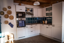 Roubenka u sjezdovky 