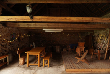 Apartmány Šafářův statek stodola s posezením