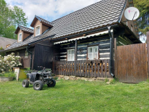 Roubenka u potoka Výprachtice