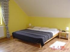 Chalupa na louce ložnice