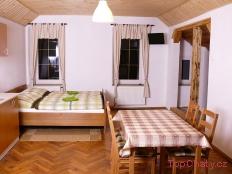 Penzion Jahoda ložnice 2
