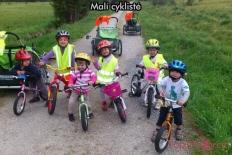 Apartmány Na Zlaté stezce * * * malí cyklisté