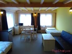 Penzion u rozcestí větší apartmán