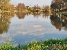 BUNGALOVY U RYBNÍKA
