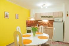 Ubytování v soukromí Apartmán Orange kuchyně