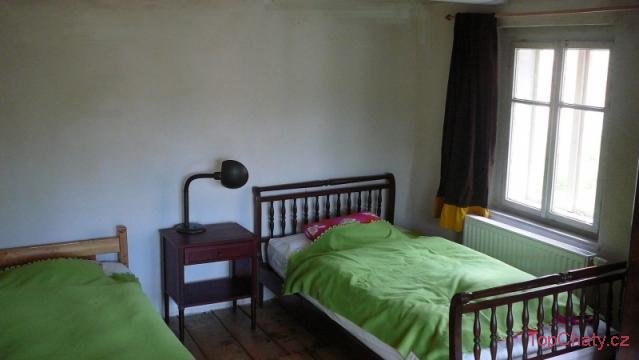 Perninková chaloupka ložnice