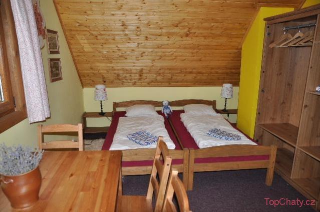 Roubenka Michaela ložnice