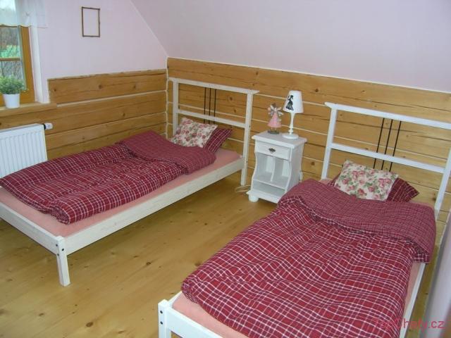 Roubenka Na Končinách ložnice