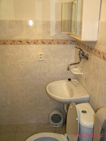 Roubenka Rokytnice koupelna/WC