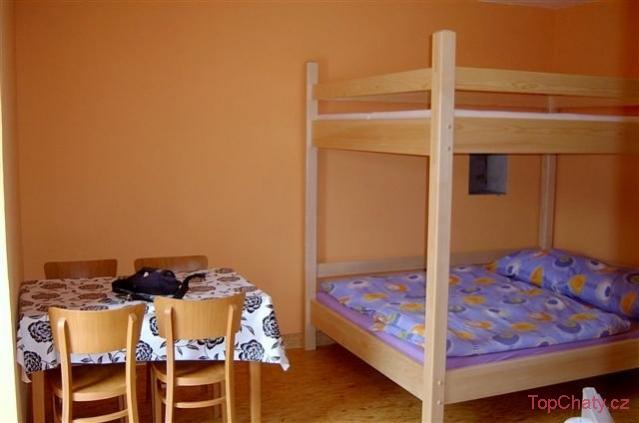 Chalupa u lesa ložnice