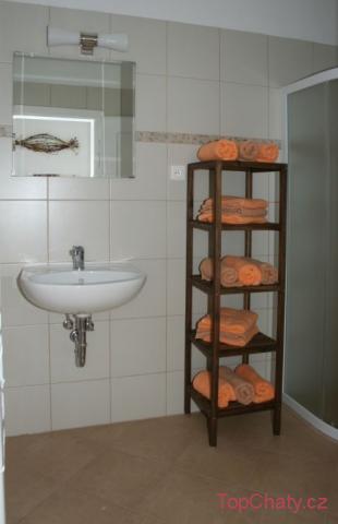 Dům na jihu(Apartmán Ema) koupelna