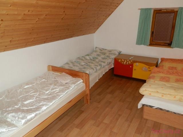 Chata Sára ložnice