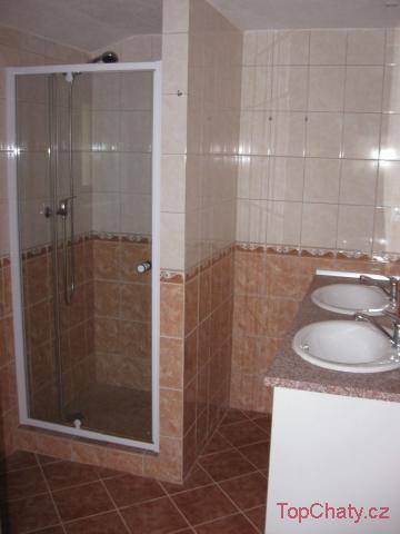 Ubytování ve Svratce koupelna