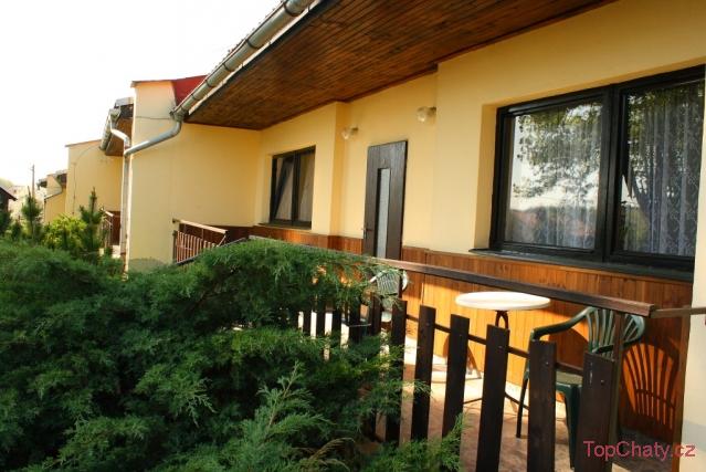 Ubytování Ratibořice terasa - pohled z venku