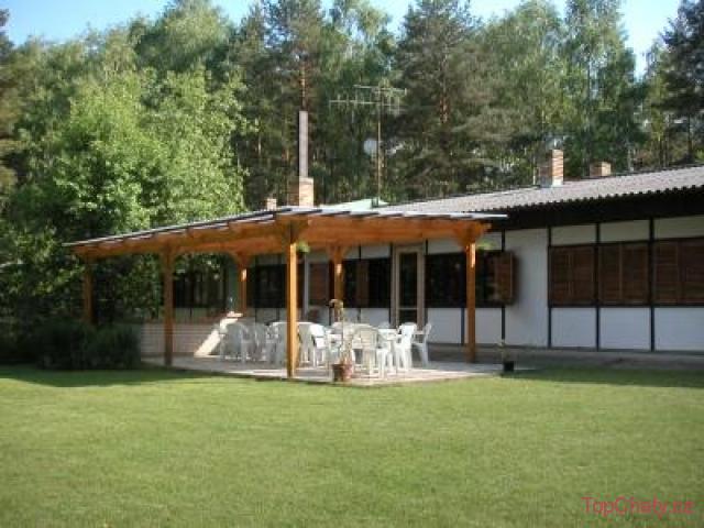 Chata Sport venkovní posezení