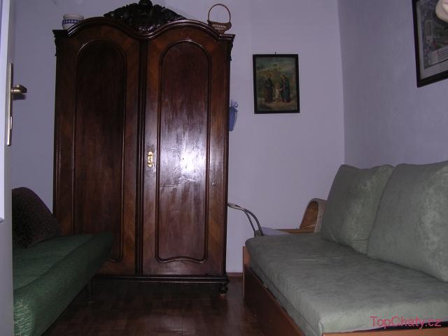 Valašská dřevěnice pokoj