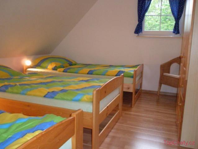 Dřevěnica Javorník ložnice