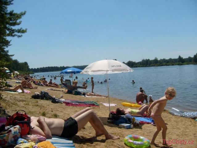 Apartmány U Zlaté stoky * * * pískovna Vlkov