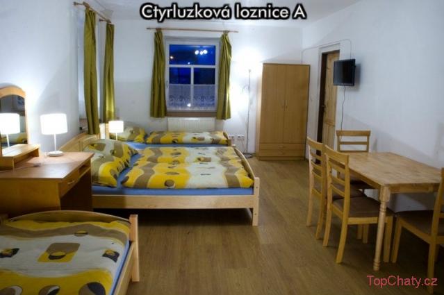 Apartmány Na Zlaté stezce * * * čtyřlůžková ložnice A