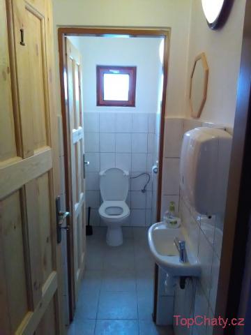 Penzion u rozcestí toaleta