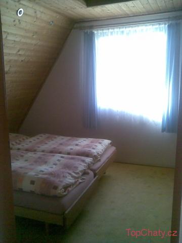 Chatka mezi rybníčky ložnice