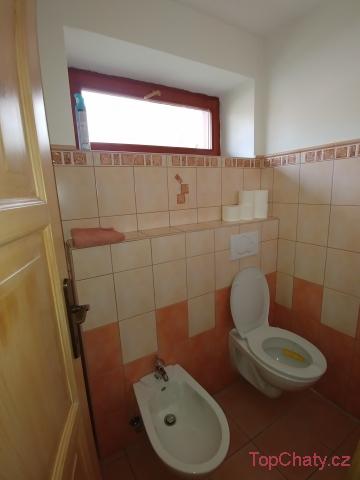 Chalupa za kostelem WC a bidet