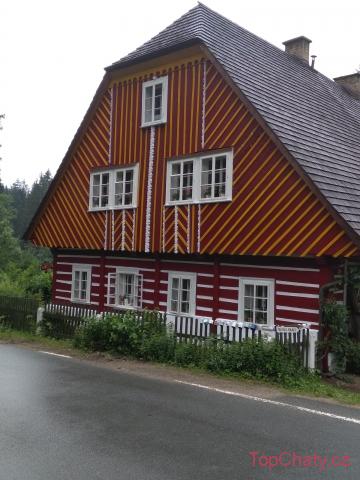 Mlýn U skály letní foto